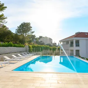 malo-more-resort.hotels-in-trogir.com/
